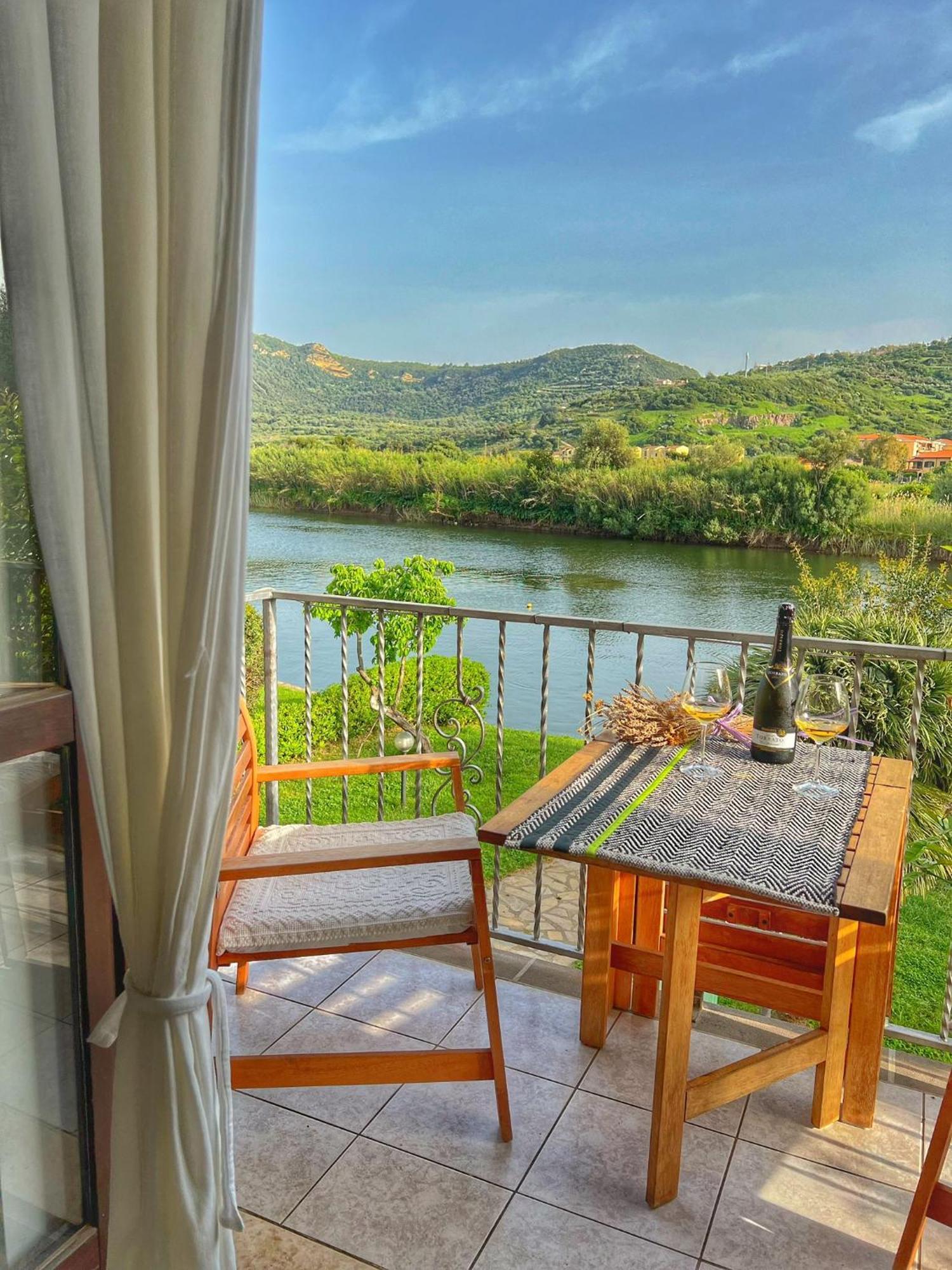 Temo River House Romantic Balcony And Peaceful Retreat In The Heart Of 博萨 外观 照片