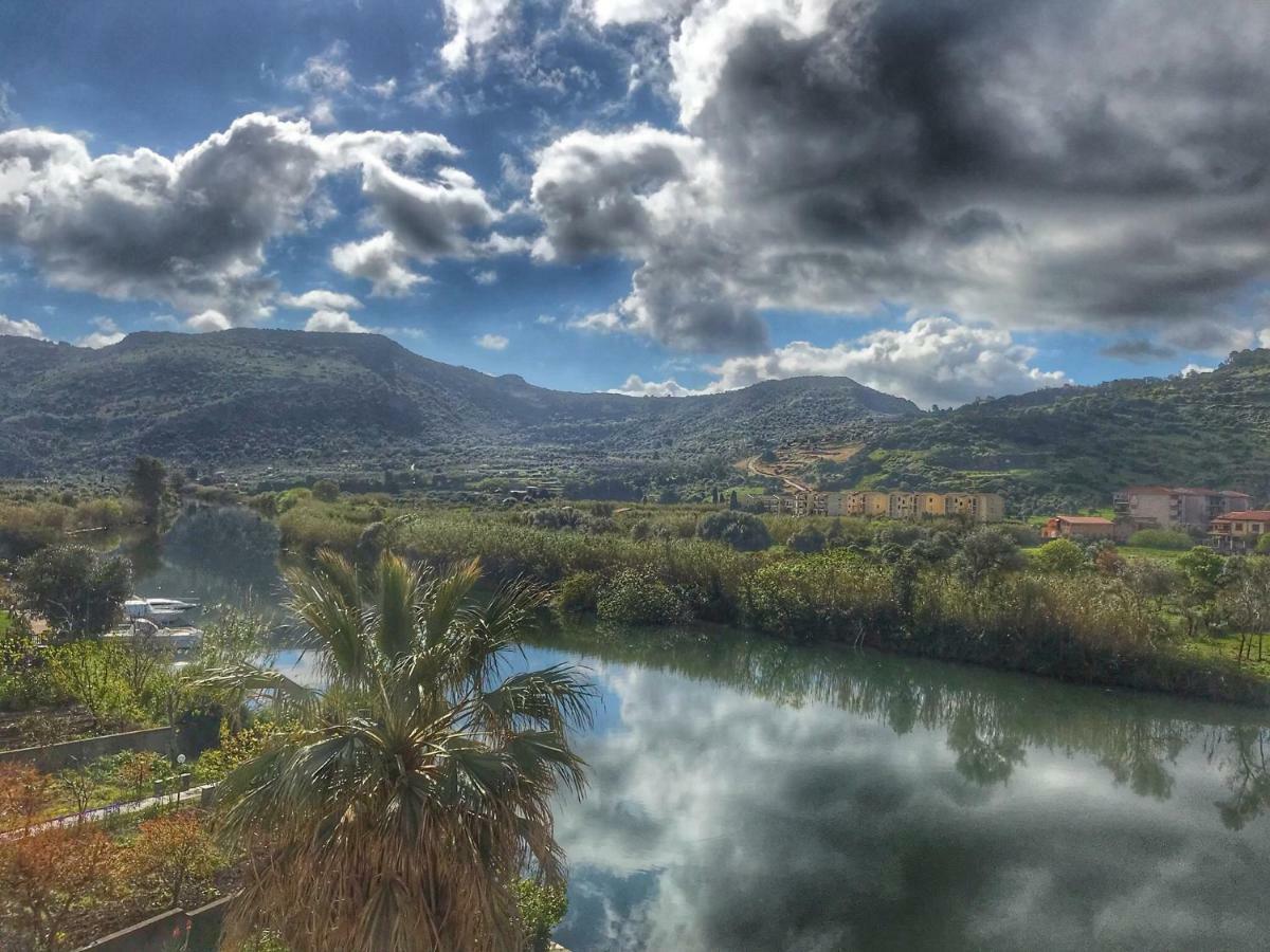 Temo River House Romantic Balcony And Peaceful Retreat In The Heart Of 博萨 外观 照片